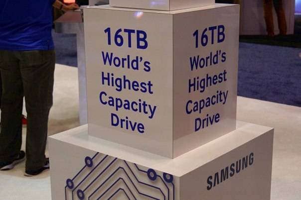 Samsung анонсировала первый в мире SSD на 16 ТБ