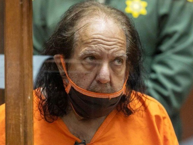 Порноактеру Рону Джереми грозит 330 лет тюрьмы