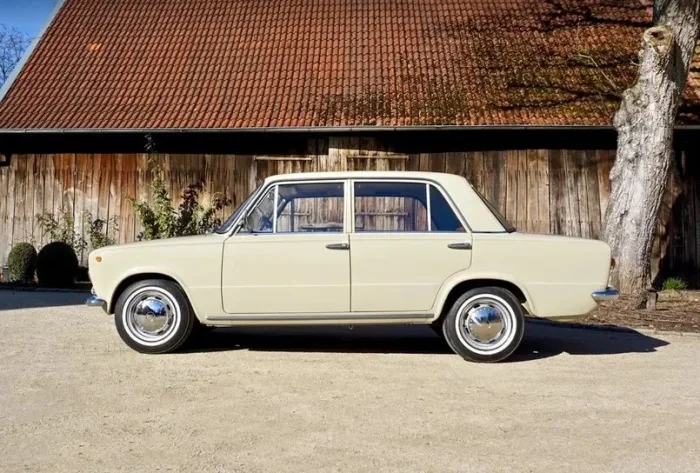 Классический FIAT 124 (1966)